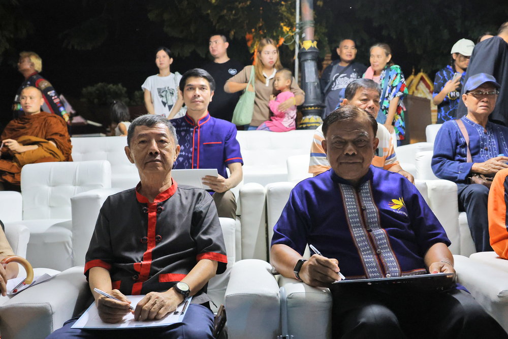 มหาวิทยาลัยนครพนมร่วมตัดสินการประกวด “เรือไฟรักษ์โลก (เรือไฟวิทยาศาสตร์)” ในงานไหลเรือไฟนครพนม 2568